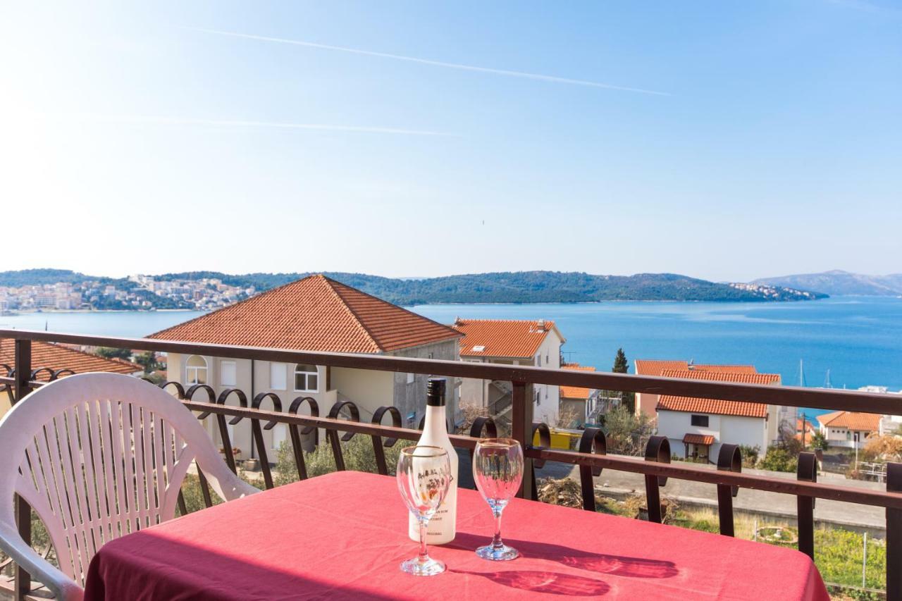 Apartament Island