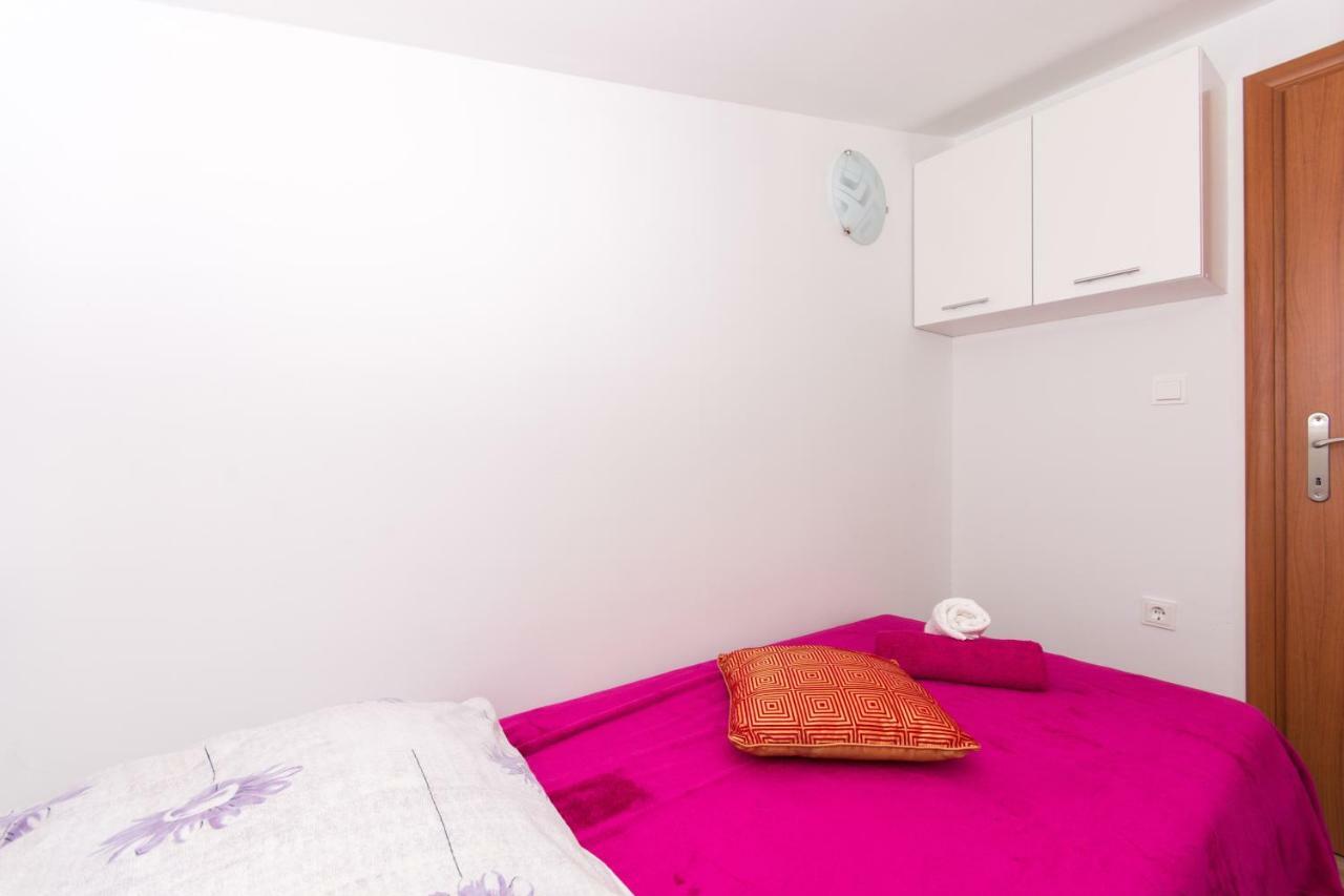 Apartment Island *