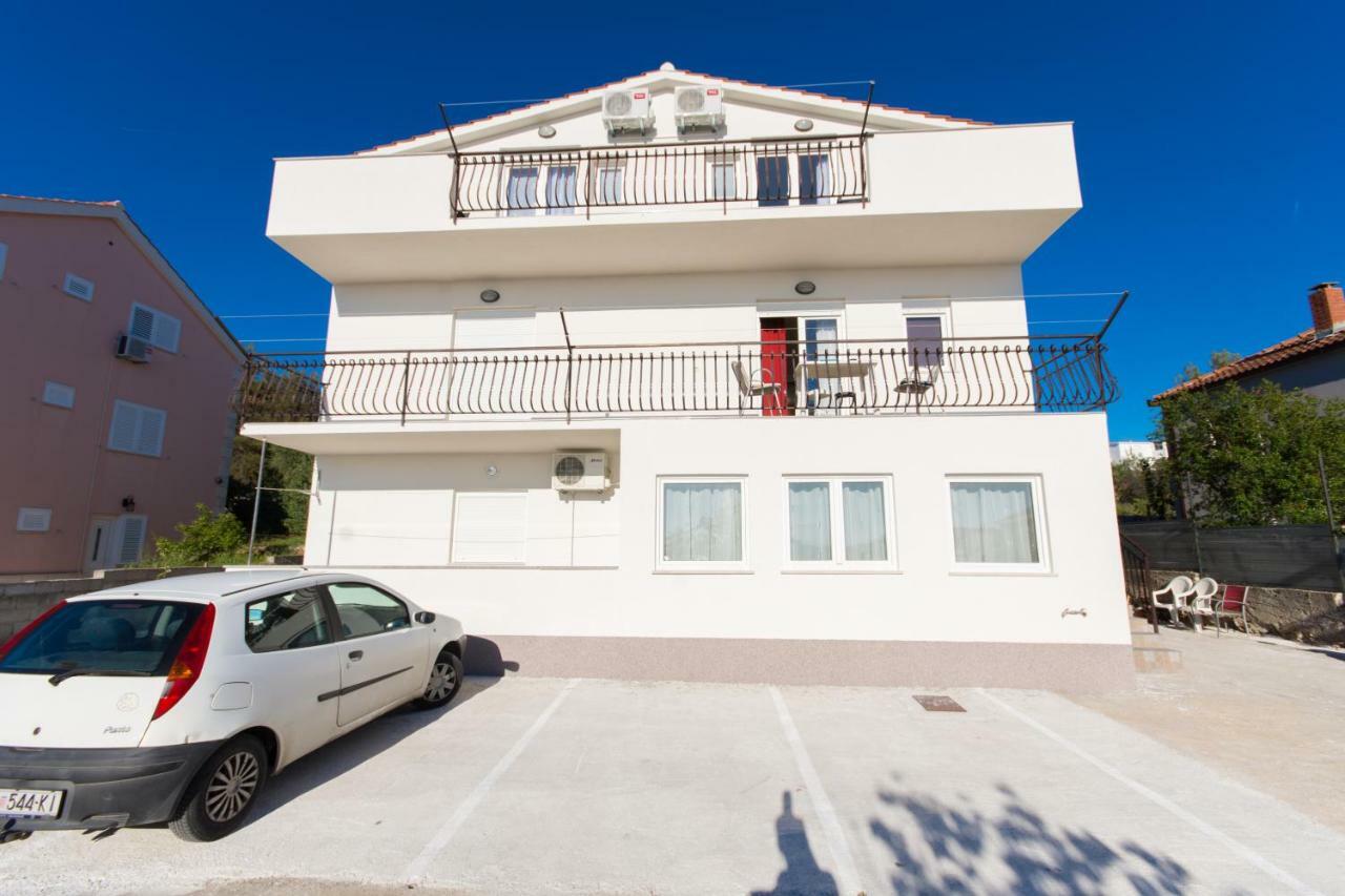 Island Apartament *